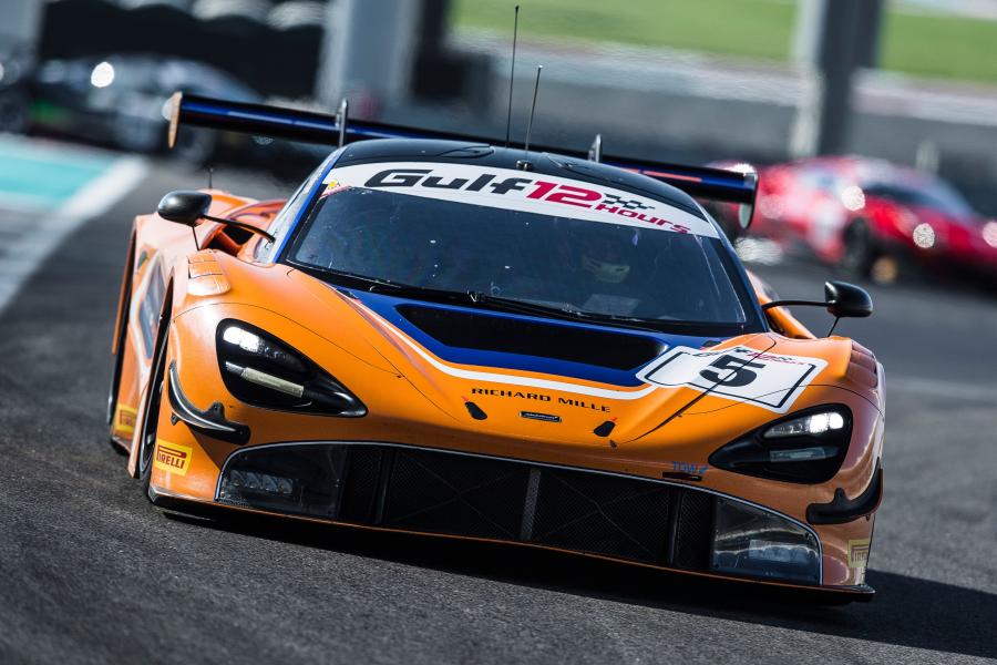  McLaren 720S GT3 2019 года  (фото 13 из 16)